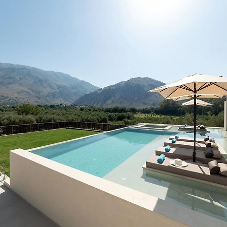 Villa El By Posarellivillas Mouríon Esterno foto